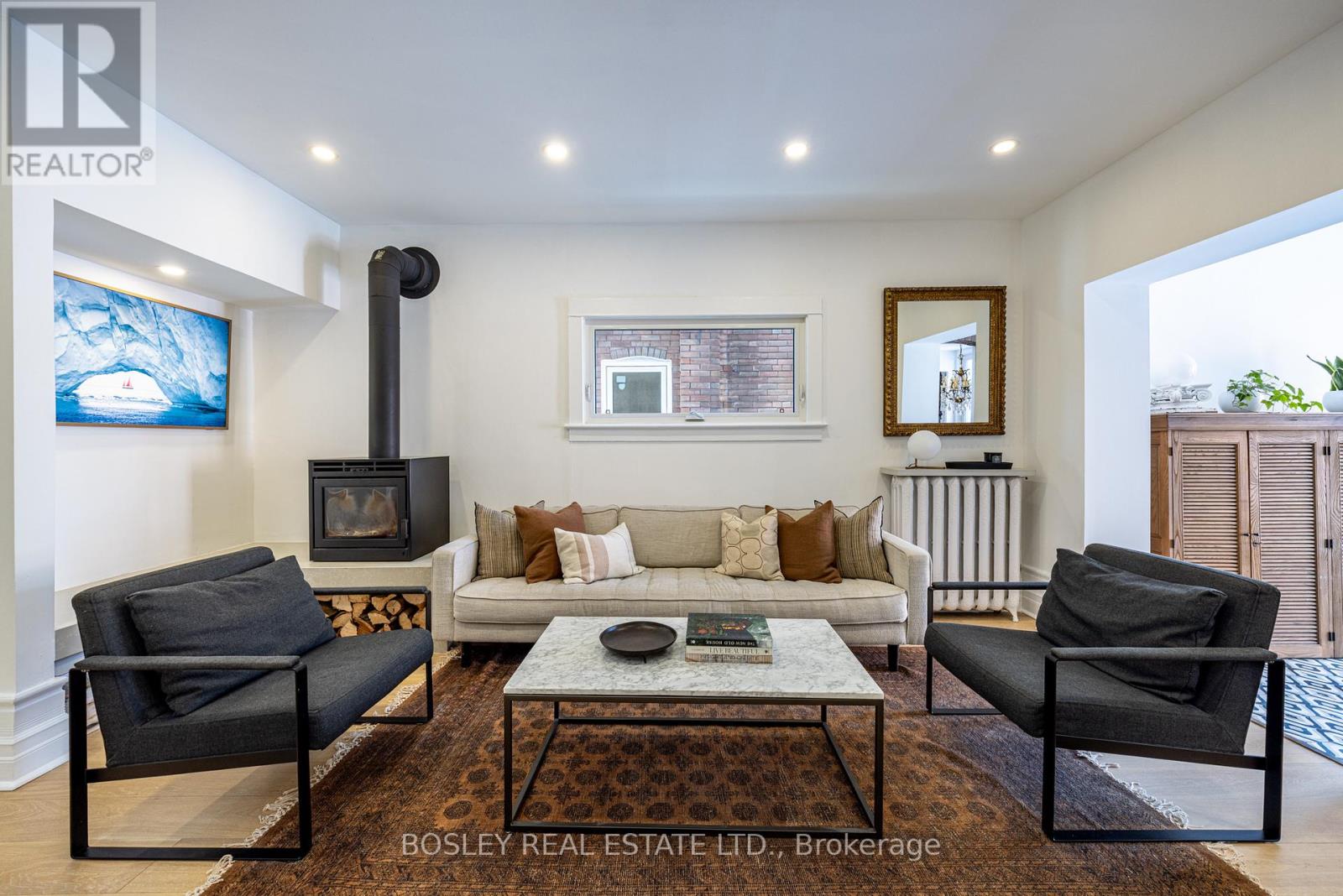 110 Grenadier Road, Toronto, Ontario  M6R 1R4 - Photo 5 - W12839176