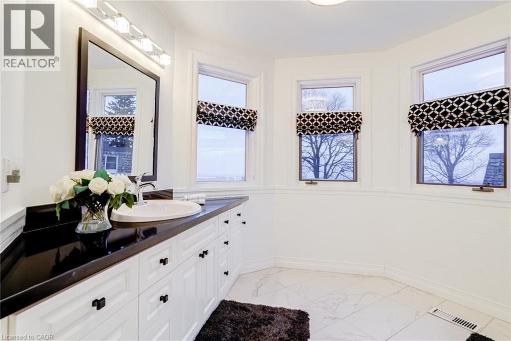 91 Mountain Park Avenue, Hamilton, Ontario  L9A 1A1 - Photo 24 - 40809026