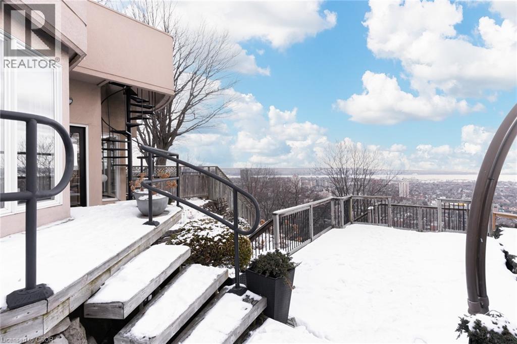 91 Mountain Park Avenue, Hamilton, Ontario  L9A 1A1 - Photo 44 - 40809026