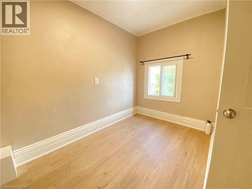 32 Front Street N, Thorold, Ontario  L2V 1X3 - Photo 9 - 40808454