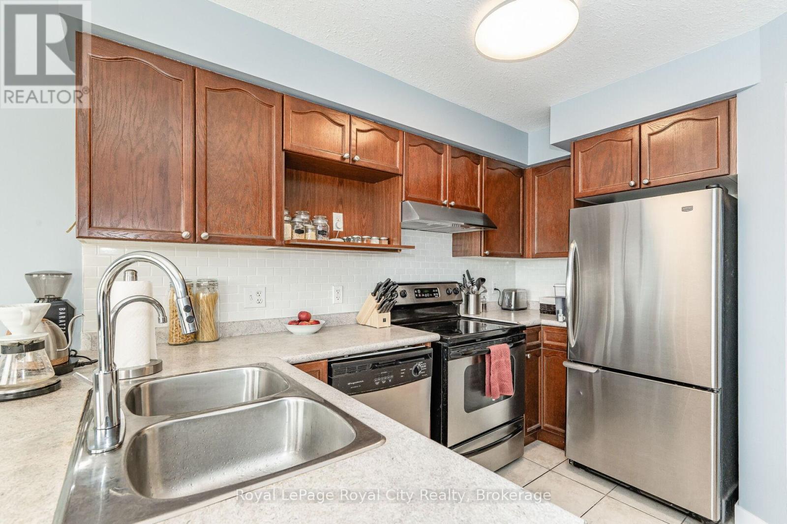 Upper - 25 Davison Drive, Guelph, Ontario  N1E 0C1 - Photo 10 - X12841170