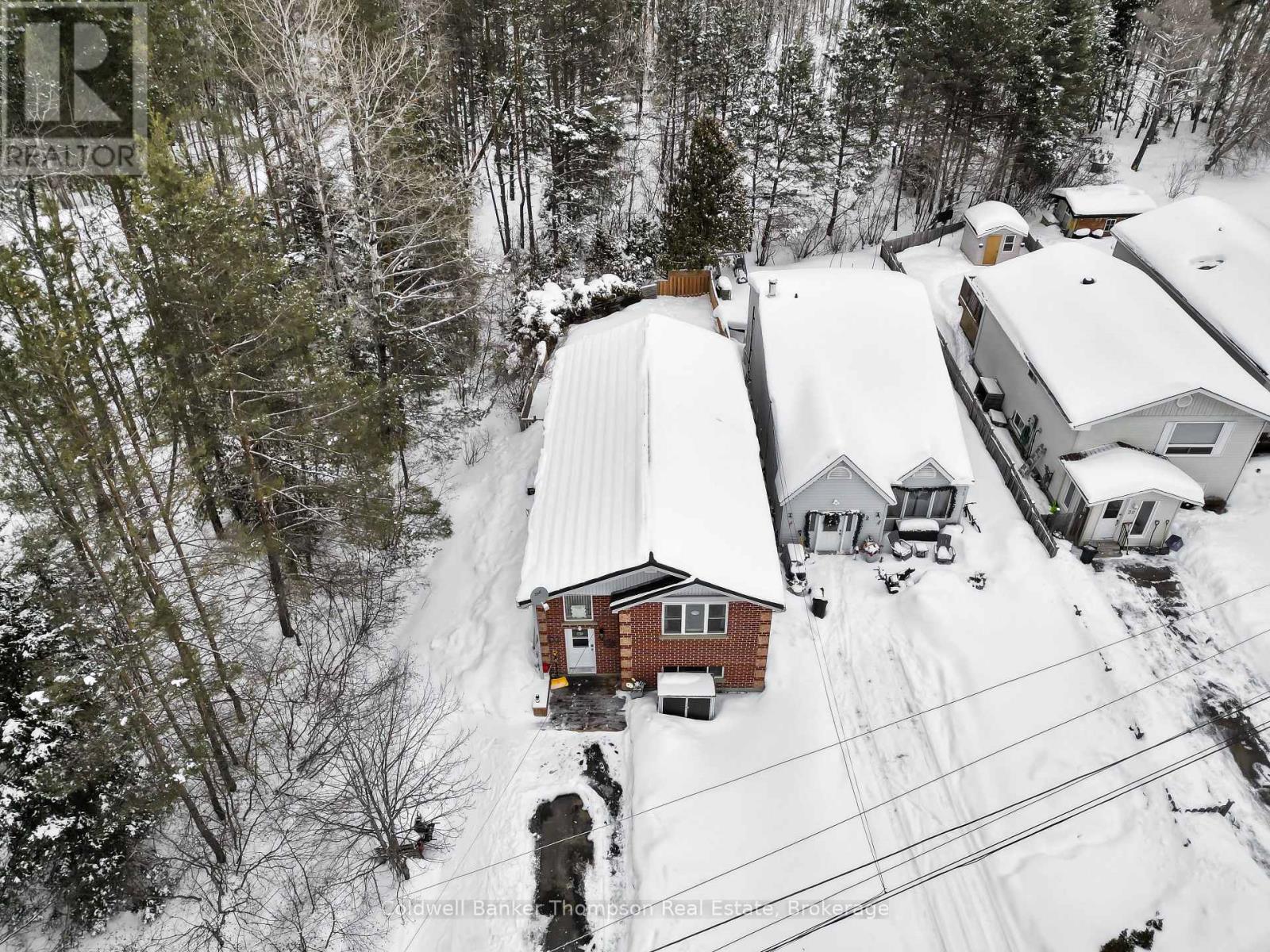 34 Sabrina Park Drive, Huntsville, Ontario P1H 1L8 - Photo 2 - X12841234