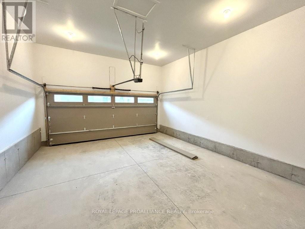 35 Athabaska Drive, Belleville, Ontario  K8N 0T1 - Photo 13 - X12841108