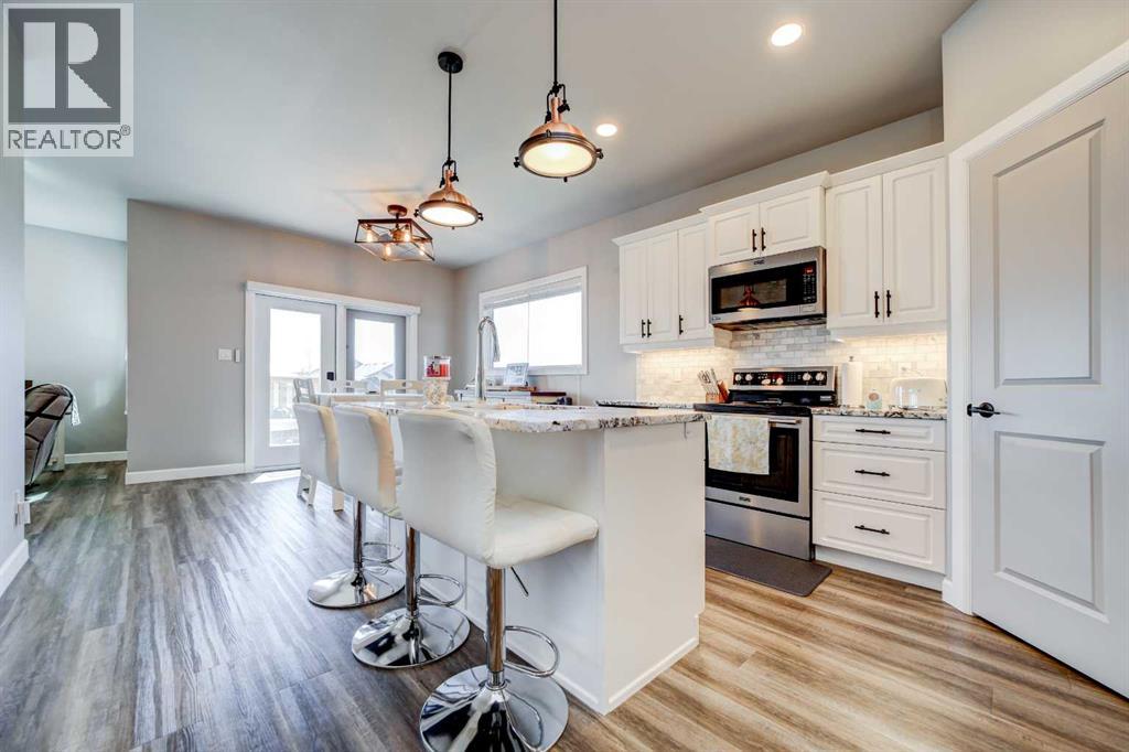 1029 Livingston Way, Pincher Creek, Alberta  T0K 1W0 - Photo 3 - A2288778