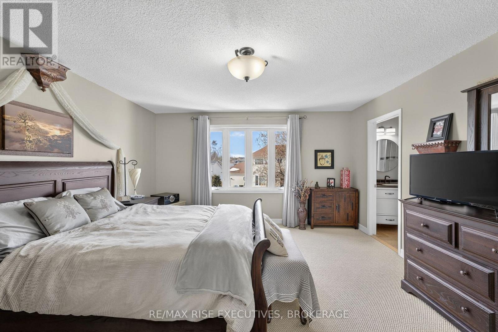 26 Miller Place, Loyalist, Ontario K7N 1X6 - Photo 21 - X12841204