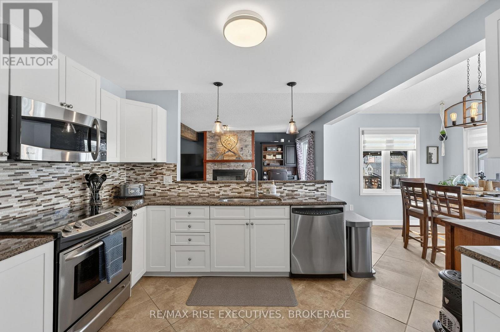 26 Miller Place, Loyalist, Ontario K7N 1X6 - Photo 9 - X12841204