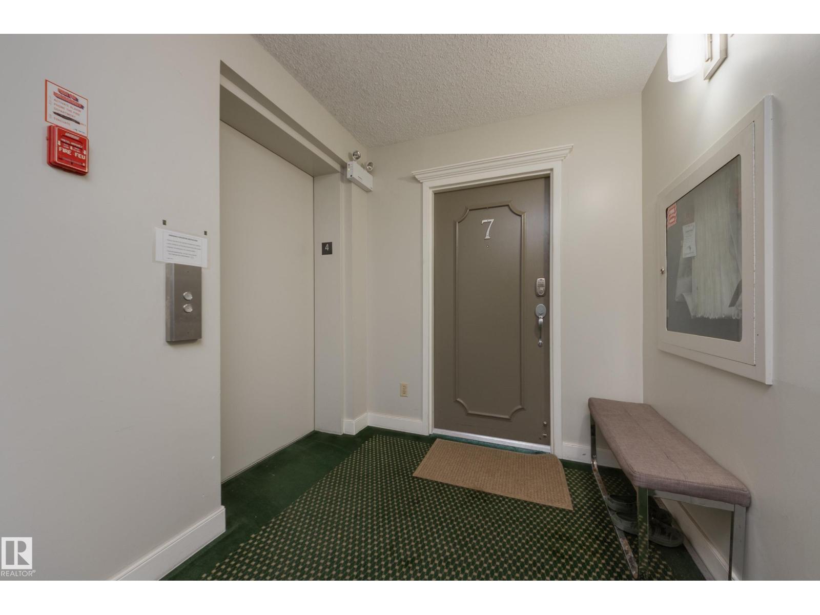 #7 9734 111 St Nw, Edmonton, Alberta  T5K 1J8 - Photo 4 - E4475563