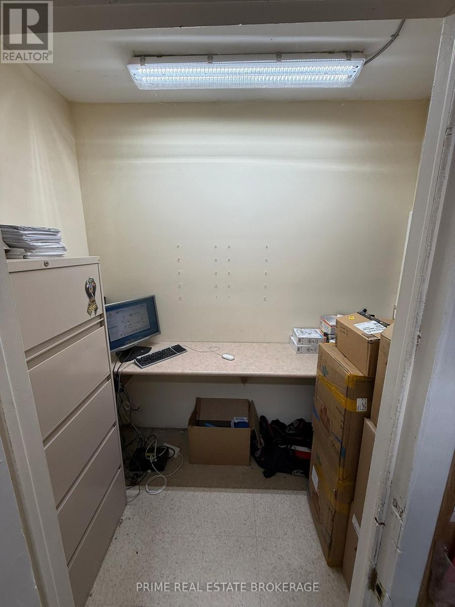 790 Little Grey Street, London East, Ontario  N5Z 1P1 - Photo 12 - X12841198