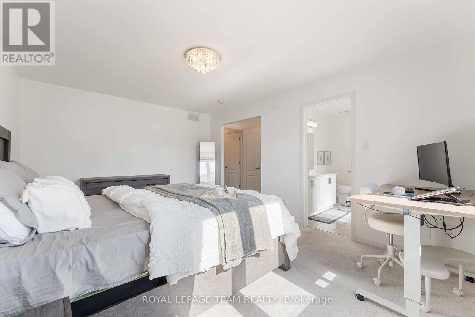 359 Melodie Street, Ottawa, Ontario  K1W 0L8 - Photo 29 - X12841110