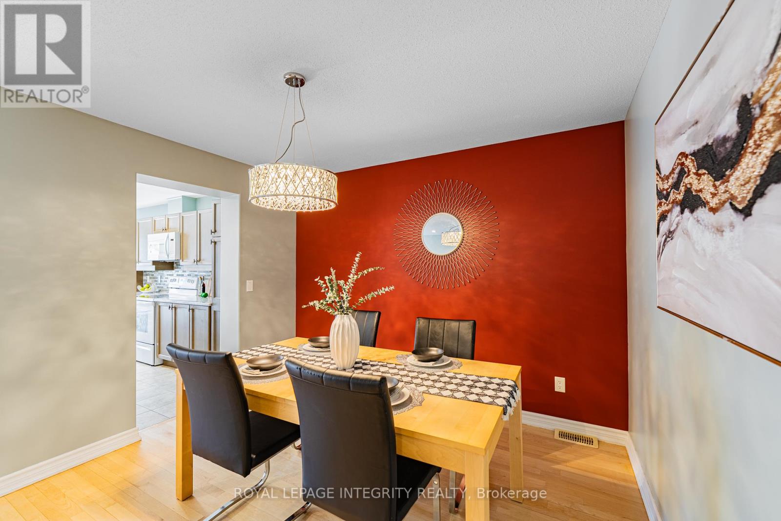 313 Glenbrae Avenue, Ottawa, Ontario  K2W 0B9 - Photo 6 - X12841120