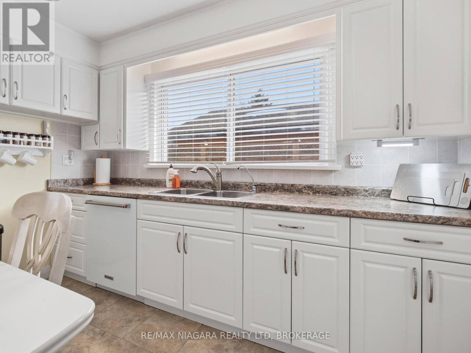 3488 Marion Avenue, Niagara Falls, Ontario  L2J 2V8 - Photo 15 - X12841088