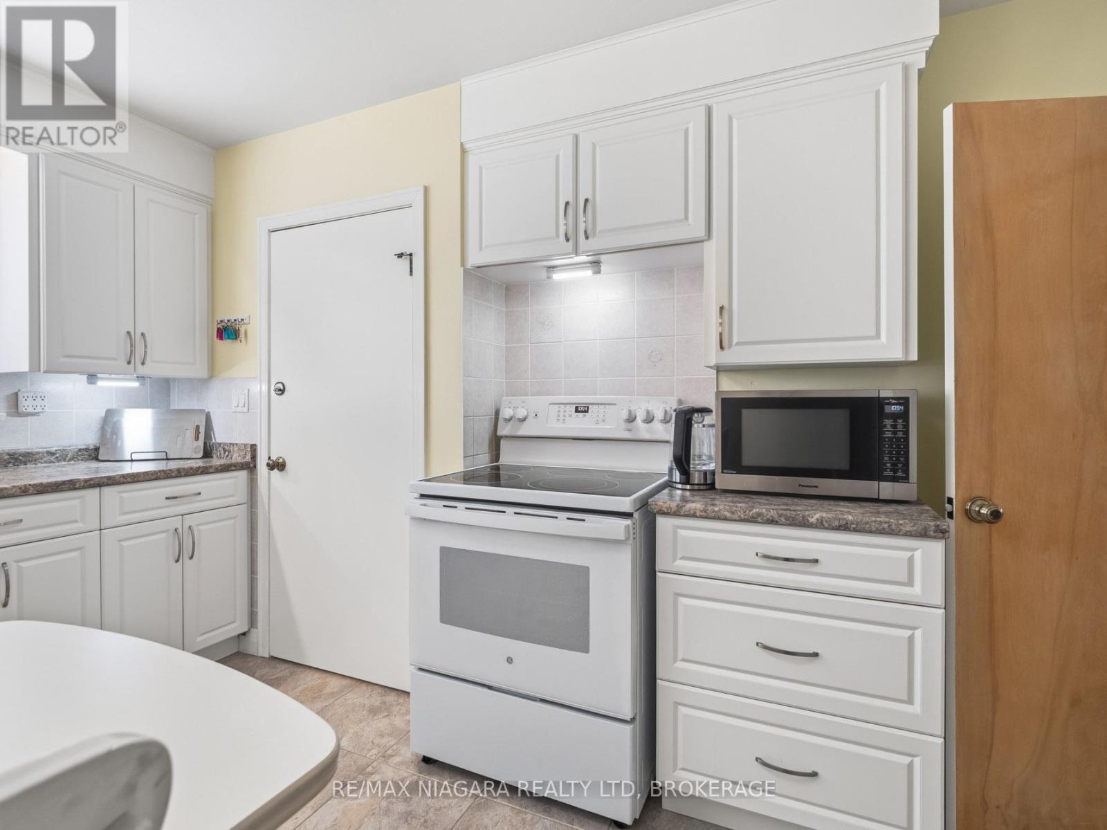 3488 Marion Avenue, Niagara Falls, Ontario  L2J 2V8 - Photo 16 - X12841088