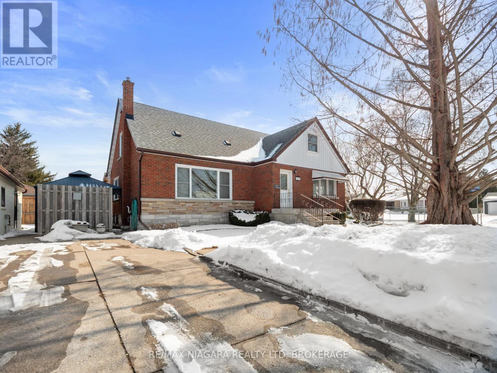 3488 Marion Avenue, Niagara Falls, Ontario  L2J 2V8 - Photo 2 - X12841088