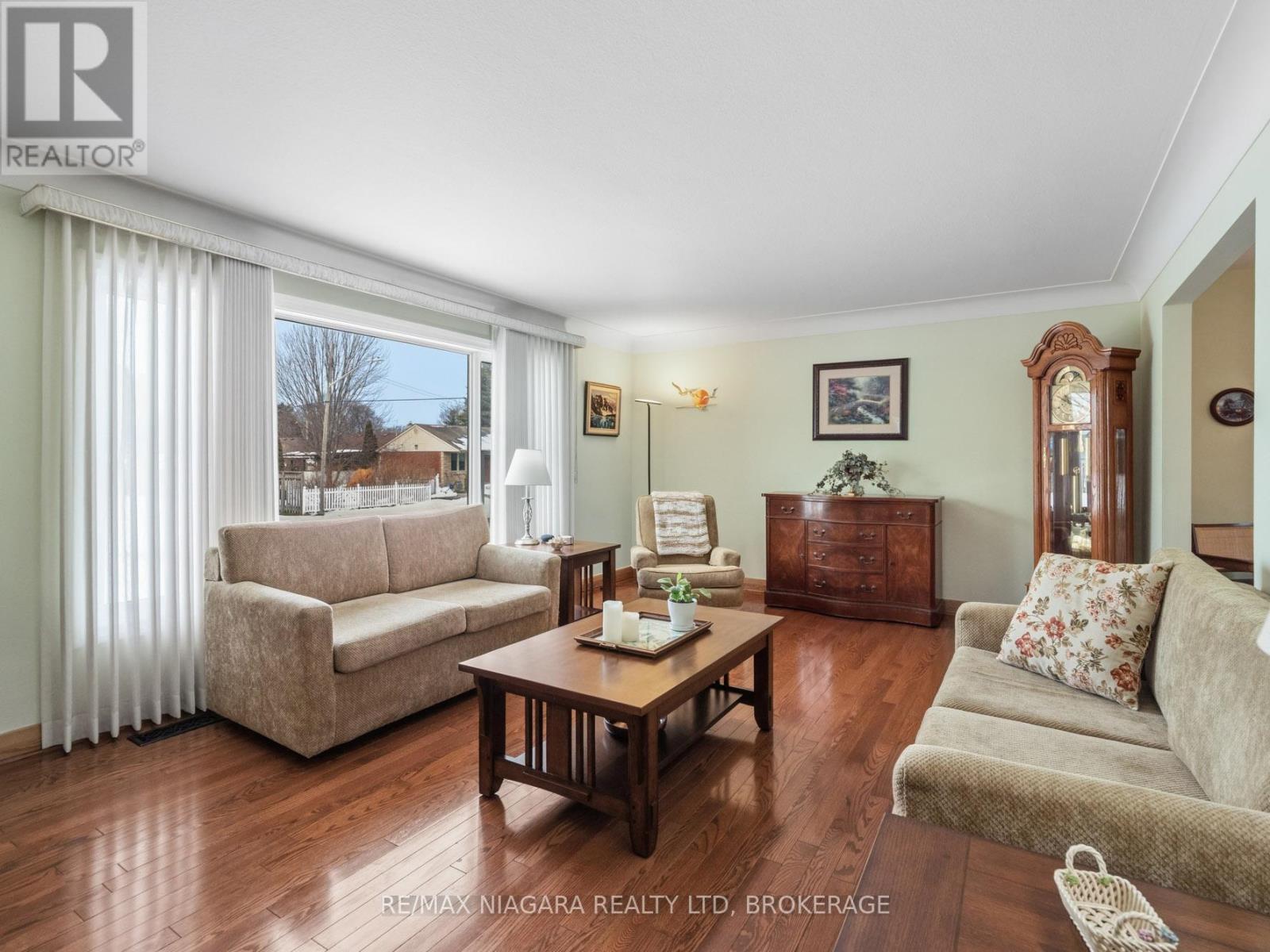 3488 Marion Avenue, Niagara Falls, Ontario  L2J 2V8 - Photo 9 - X12841088