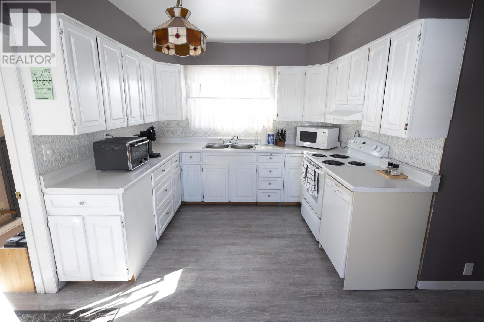 1114 Forest Street, Thunder Bay, Ontario  P7C 2W8 - Photo 10 - TB2600346