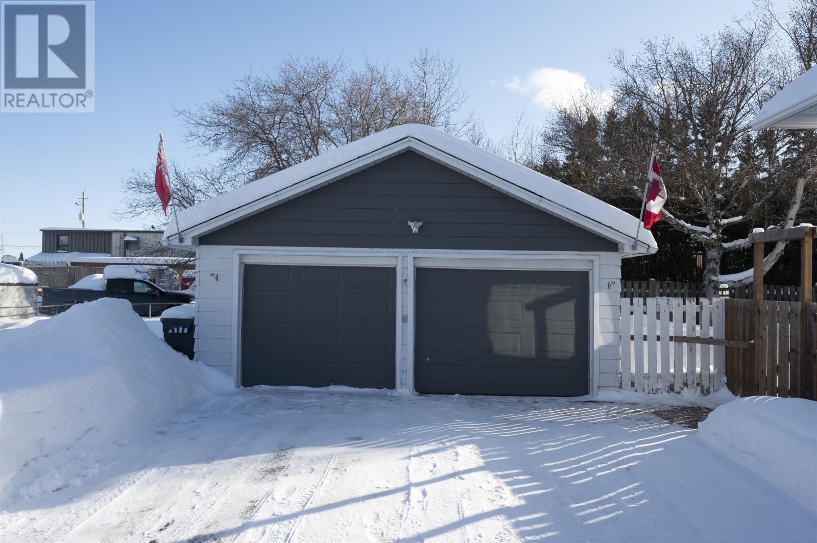 1114 Forest Street, Thunder Bay, Ontario  P7C 2W8 - Photo 36 - TB2600346