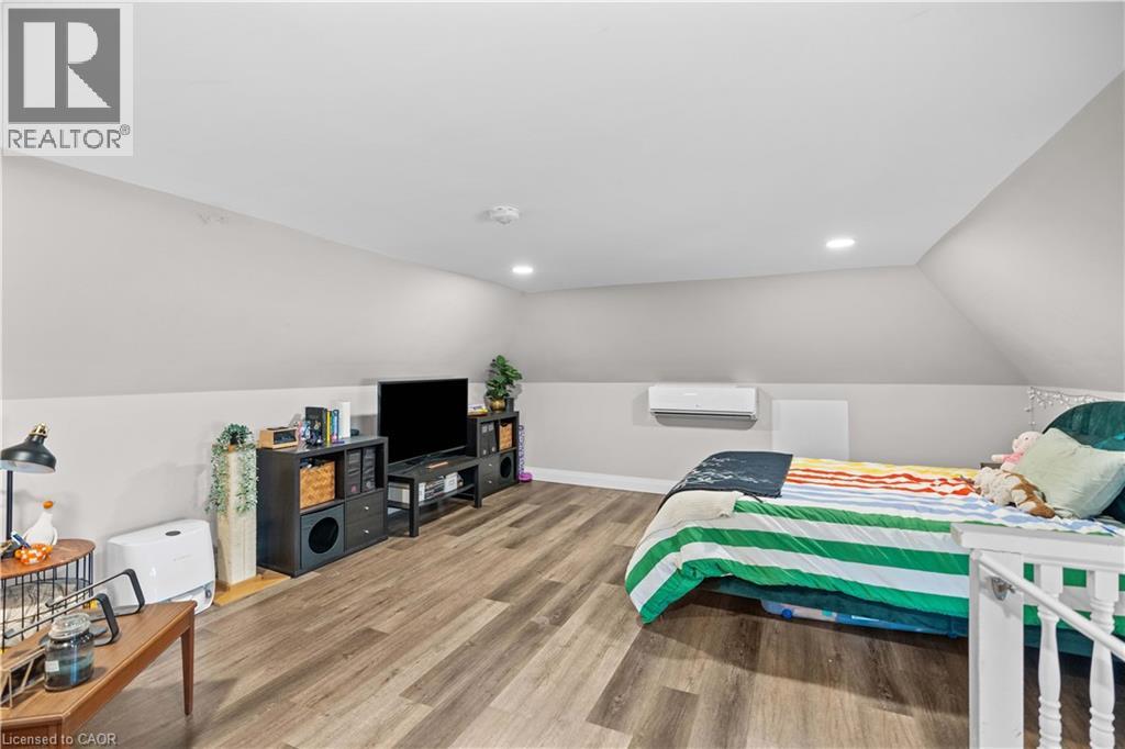 20 Holton Avenue S Unit# 2, Hamilton, Ontario  L8M 2L2 - Photo 3 - 40809330