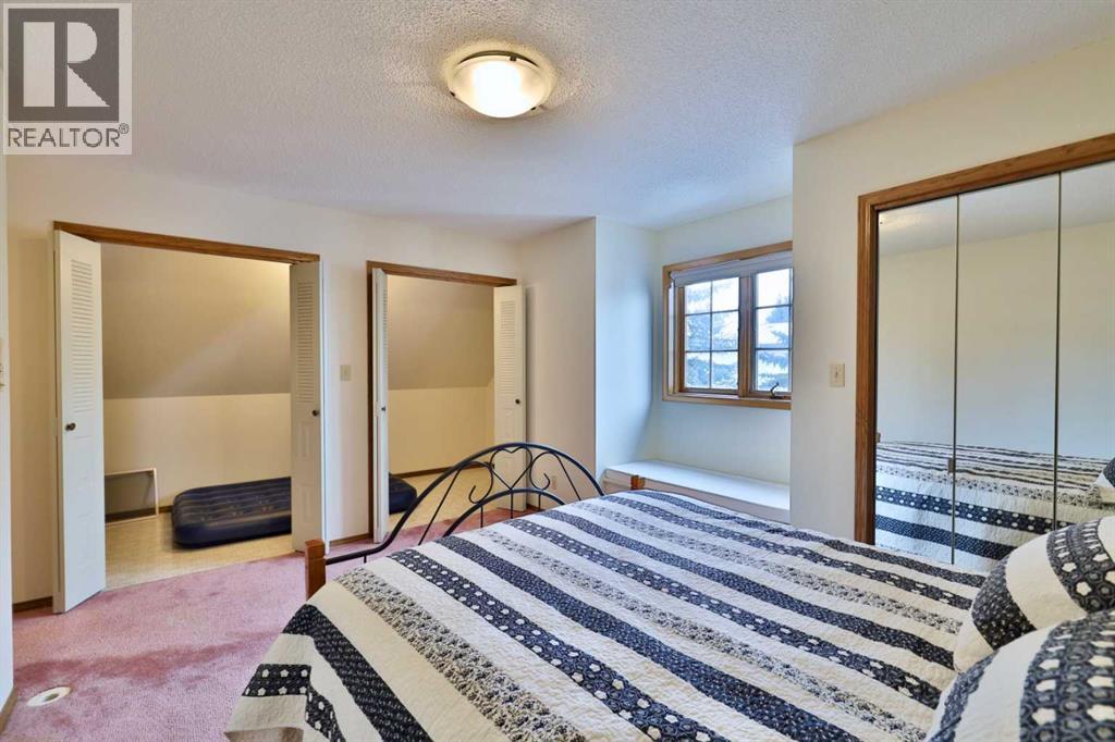 6804 42a Avenue, Camrose, Alberta  T4V 3S4 - Photo 22 - A2289700