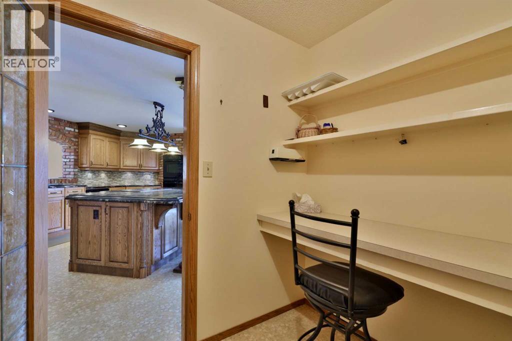 6804 42a Avenue, Camrose, Alberta  T4V 3S4 - Photo 20 - A2289700