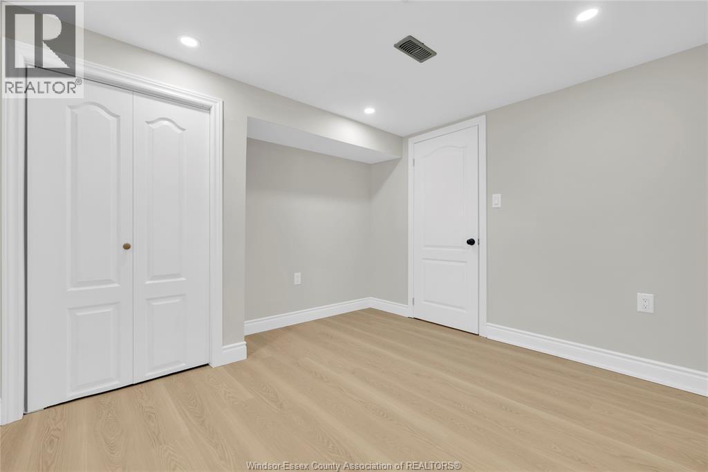 1708 St. Luke, Windsor, Ontario  N8Y 3N6 - Photo 27 - 26004394