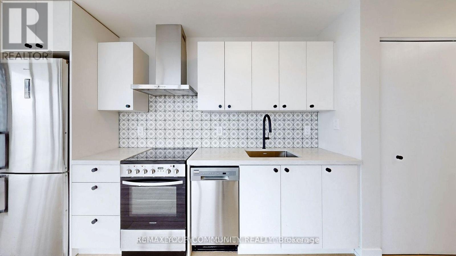 2104 - 51 East Liberty Street, Toronto, Ontario  M6K 3P8 - Photo 9 - C12841022