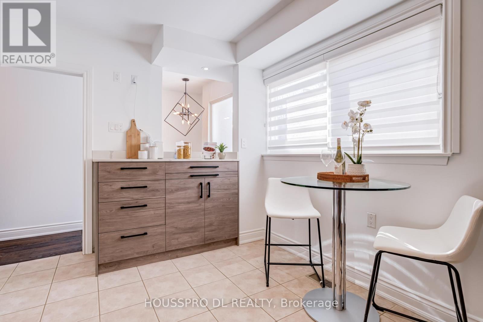 17 - 90 George Henry Boulevard, Toronto, Ontario  M2J 1E7 - Photo 8 - C12841040