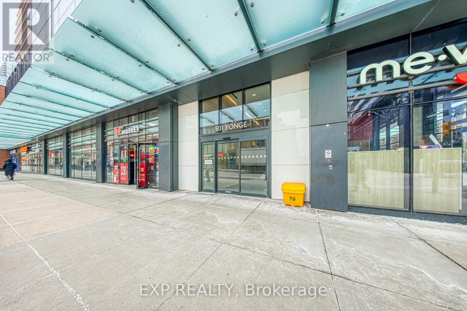 911 - 501 Yonge Street, Toronto, Ontario  M4Y 0G8 - Photo 2 - C12841152