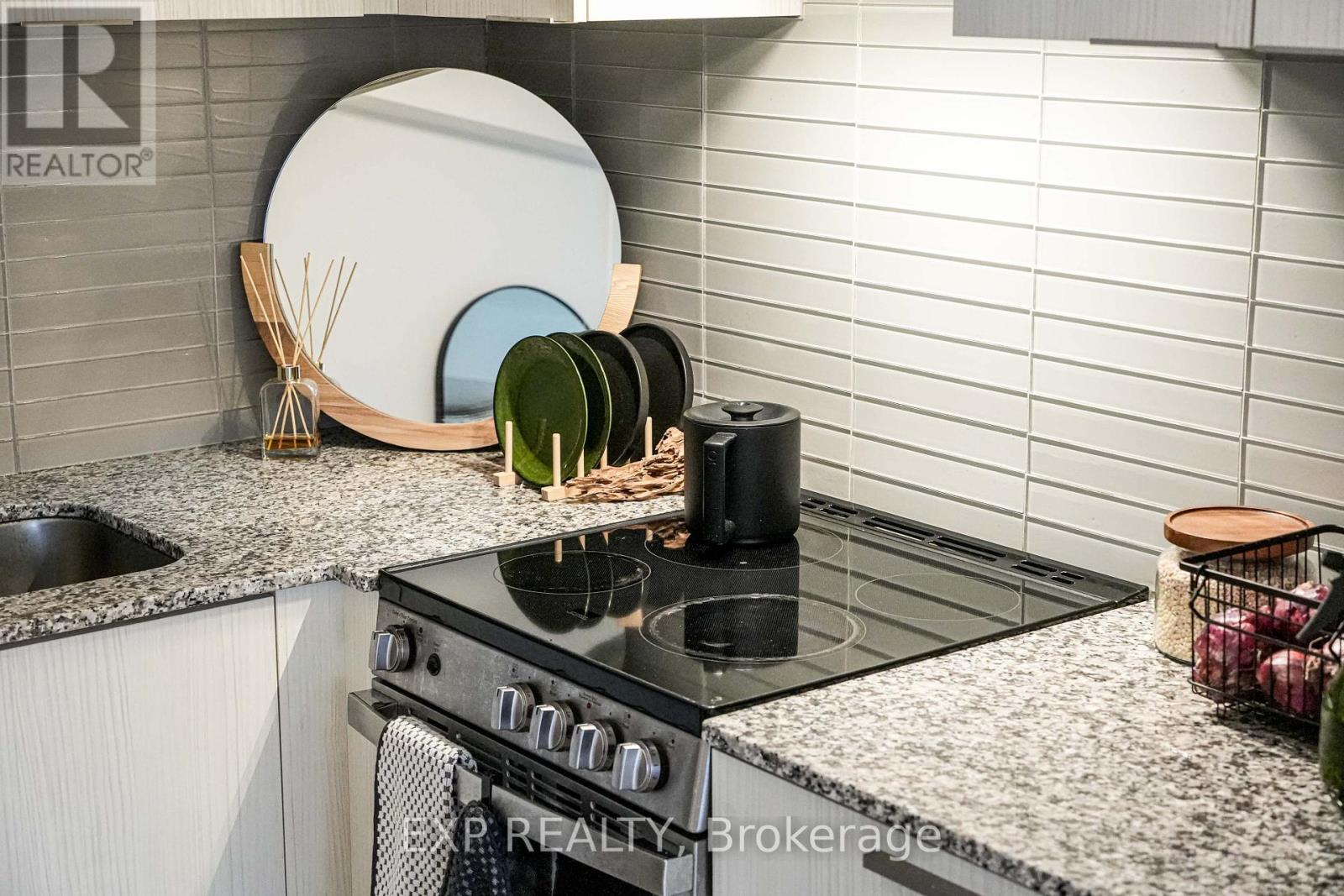 911 - 501 Yonge Street, Toronto, Ontario  M4Y 0G8 - Photo 8 - C12841152