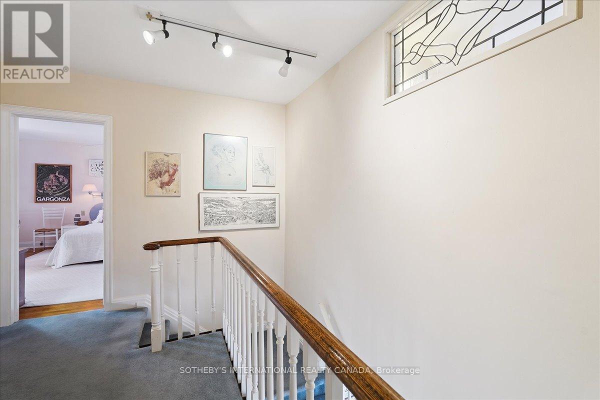 5 Moorehill Drive, Toronto, Ontario  M4G 1A2 - Photo 27 - C12841244