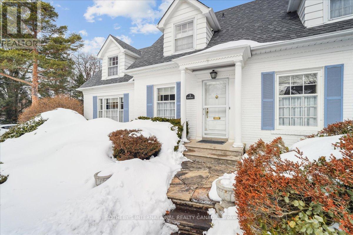 5 Moorehill Drive, Toronto, Ontario  M4G 1A2 - Photo 32 - C12841244