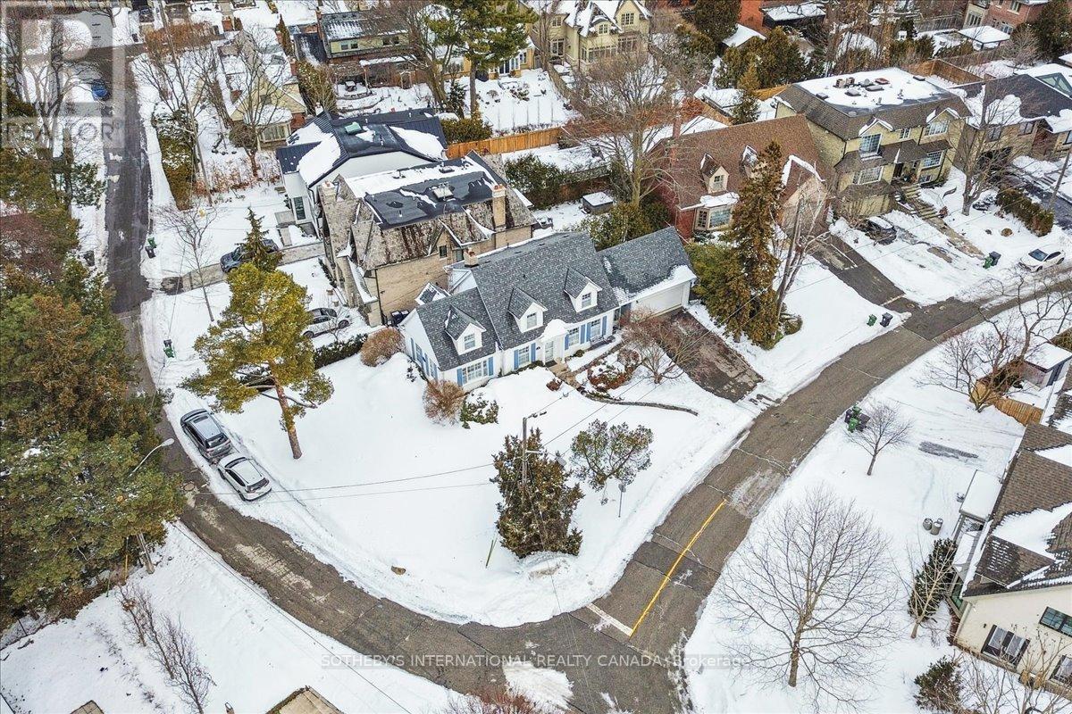 5 Moorehill Drive, Toronto, Ontario  M4G 1A2 - Photo 34 - C12841244