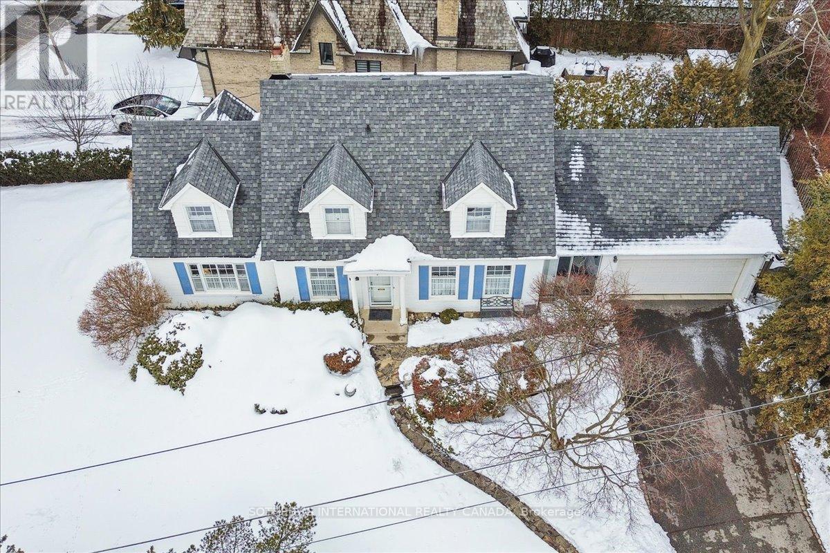 5 Moorehill Drive, Toronto, Ontario  M4G 1A2 - Photo 35 - C12841244