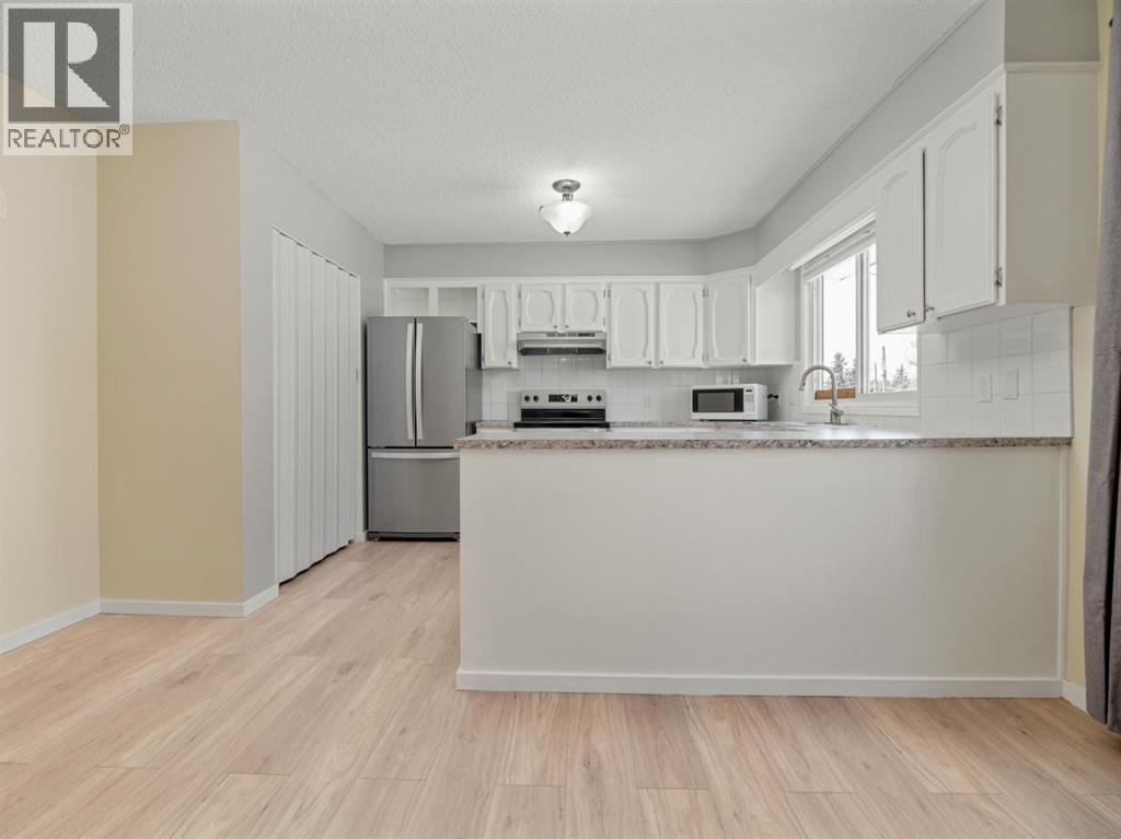 233 8 Street W, Cardston, Alberta  T0K 0K0 - Photo 10 - A2286901