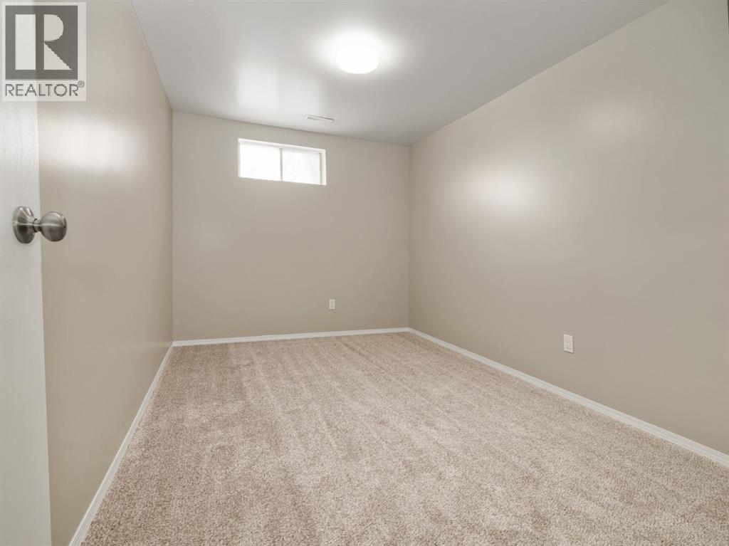 233 8 Street W, Cardston, Alberta  T0K 0K0 - Photo 30 - A2286901