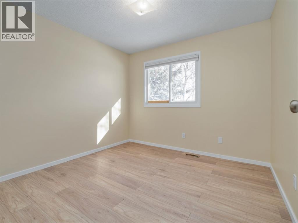 233 8 Street W, Cardston, Alberta  T0K 0K0 - Photo 15 - A2286901