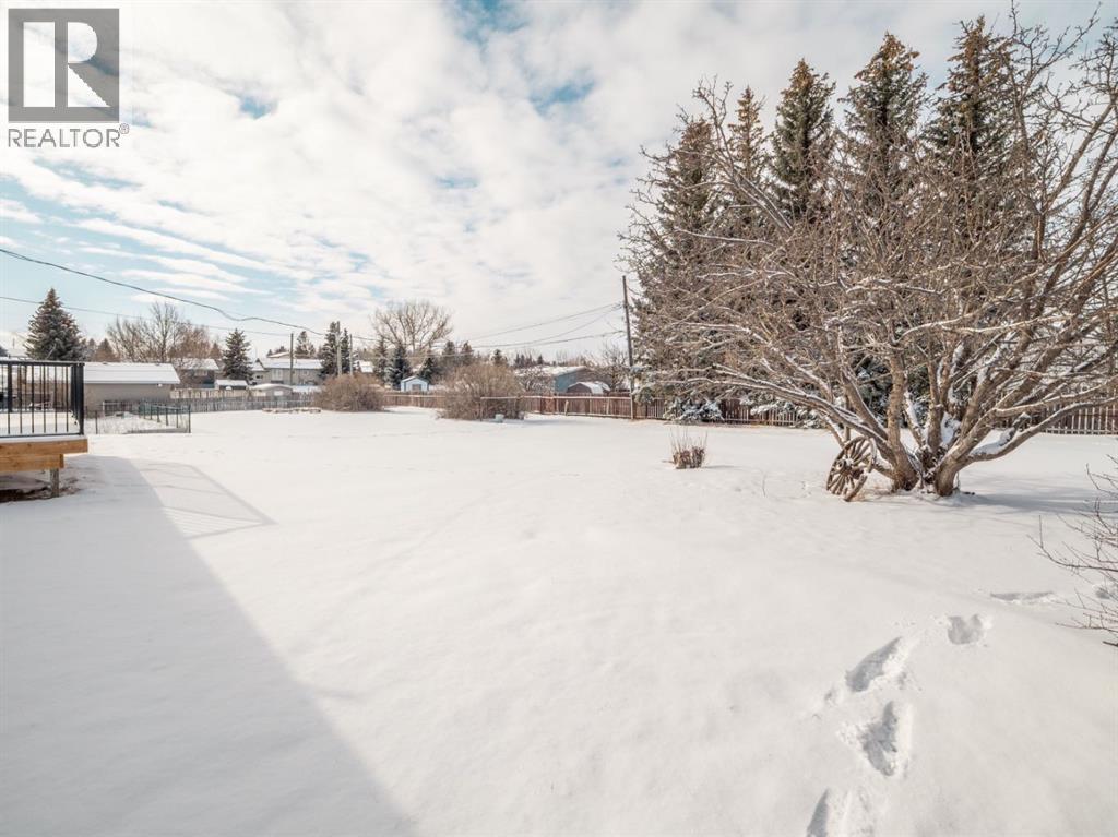 233 8 Street W, Cardston, Alberta  T0K 0K0 - Photo 35 - A2286901