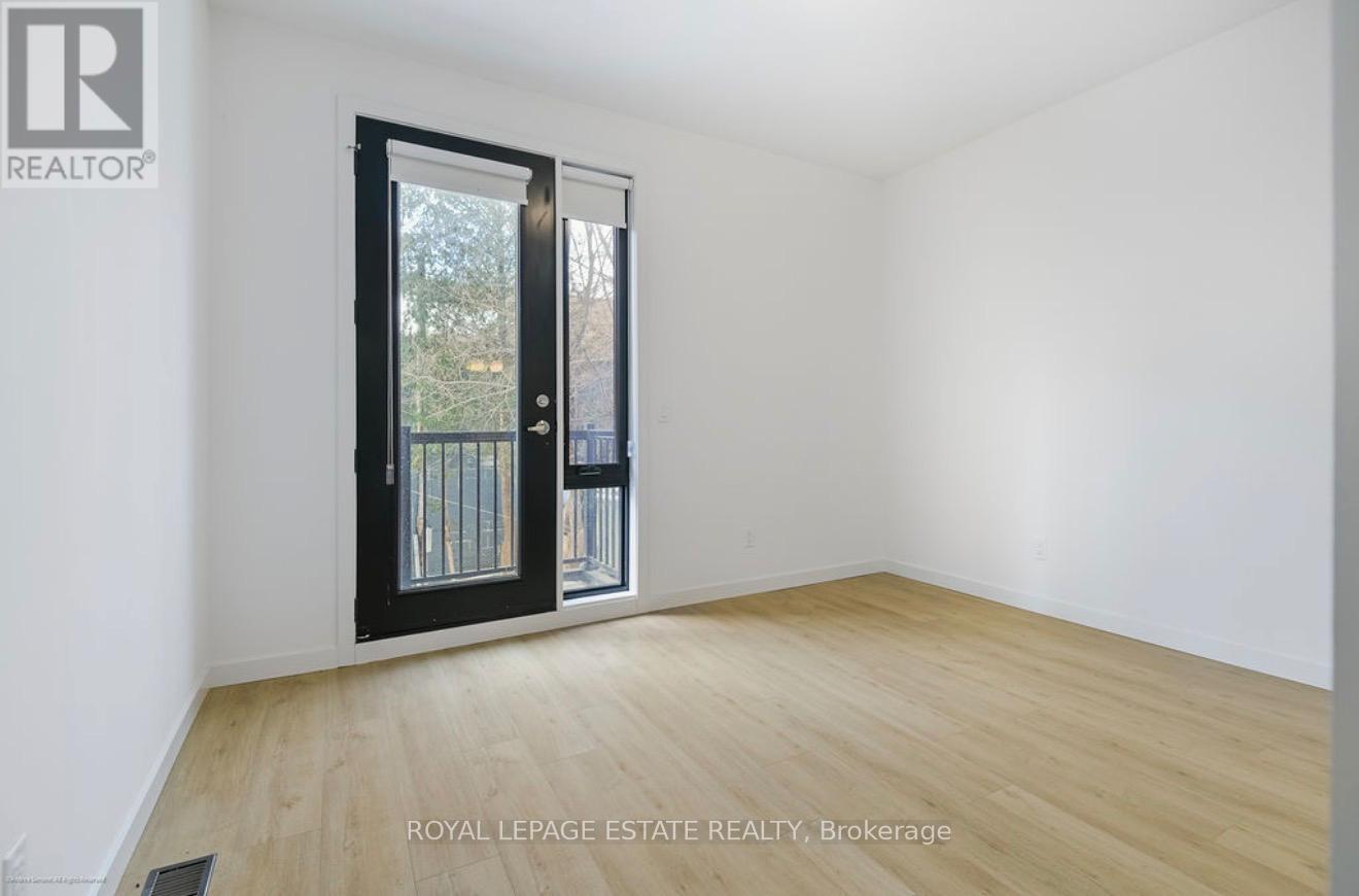 Main Floor - 506 Scarborough Road, Toronto, Ontario  M4E 3N2 - Photo 11 - E12841044