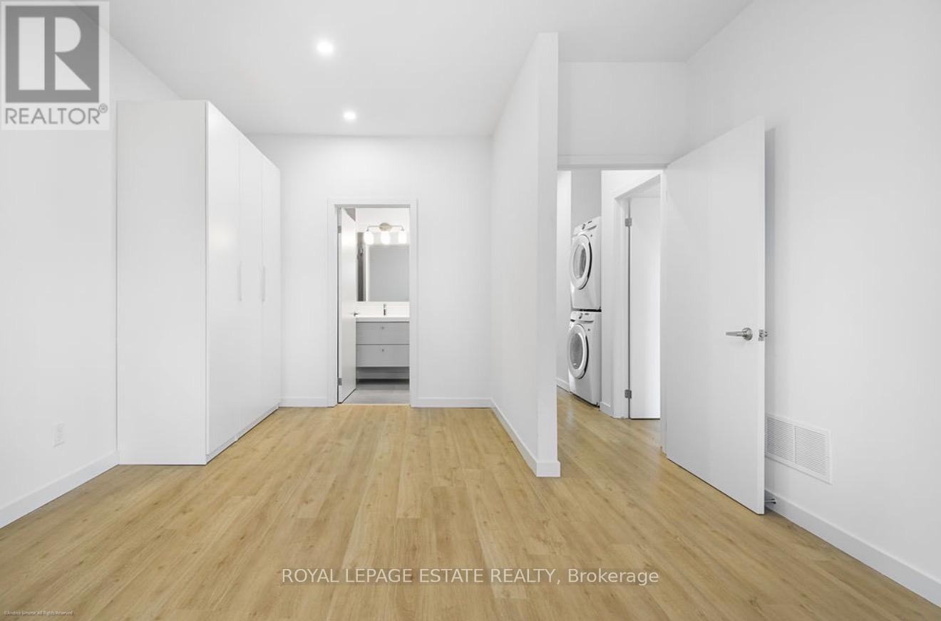 Main Floor - 506 Scarborough Road, Toronto, Ontario  M4E 3N2 - Photo 12 - E12841044