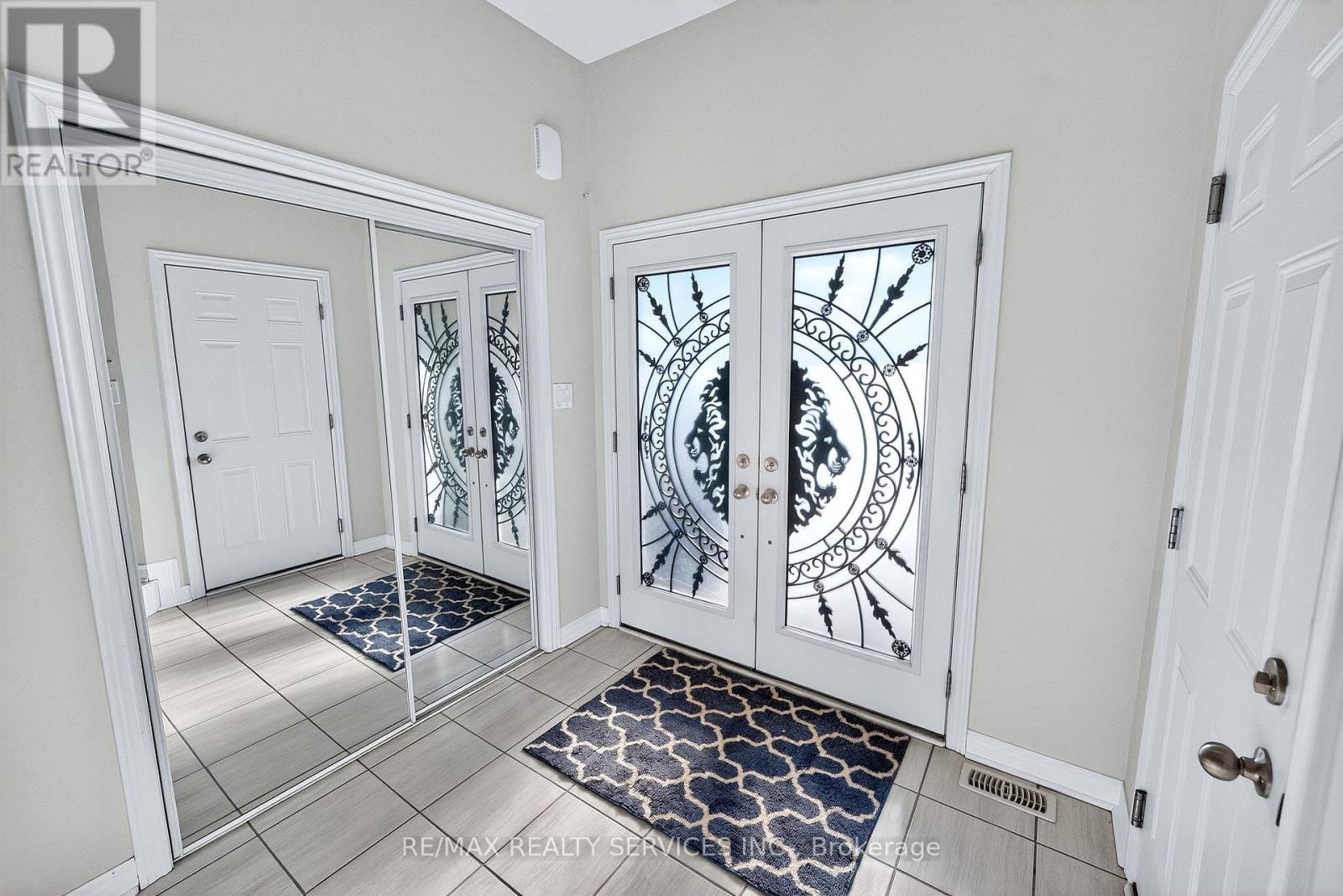 57 Sharplin Drive, Ajax, Ontario  L1Z 0C6 - Photo 5 - E12841144