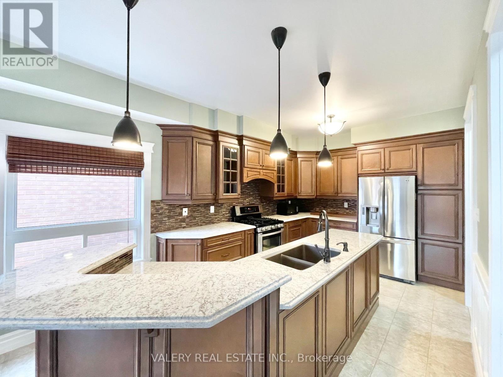 1 - 687 Blackwood Boulevard, Oshawa, Ontario  L1K 0G7 - Photo 3 - E12841180