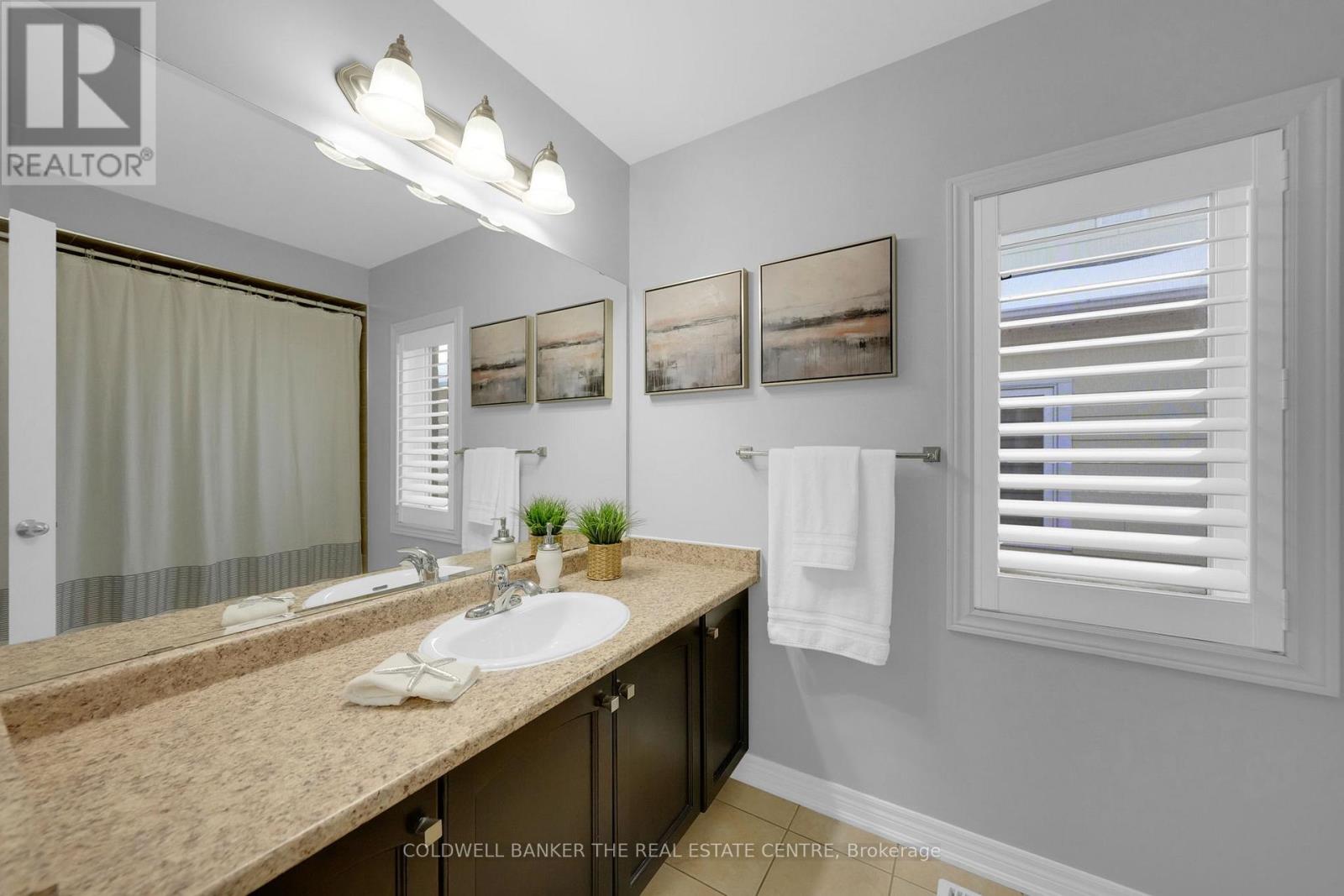 45 Gosnel Circle, Bradford West Gwillimbury, Ontario  L3Z 2P5 - Photo 16 - N12841038