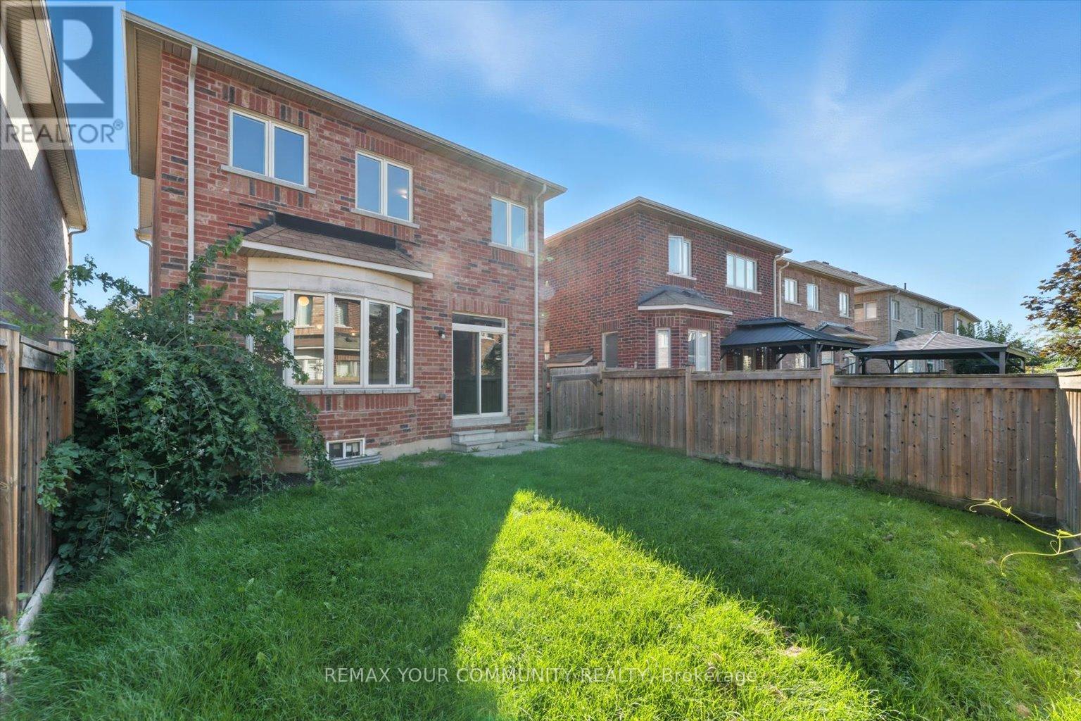 23 Lucida Court, Whitchurch-Stouffville, Ontario  L4A 1S1 - Photo 37 - N12841060