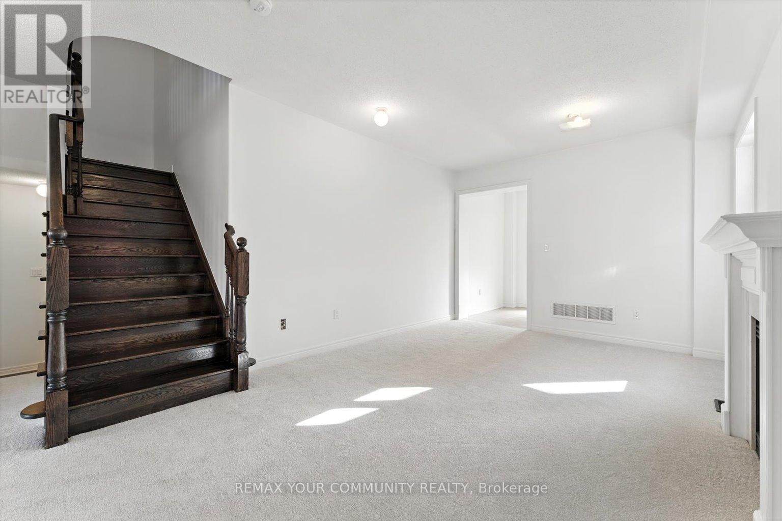 23 Lucida Court, Whitchurch-Stouffville, Ontario  L4A 1S1 - Photo 9 - N12841060