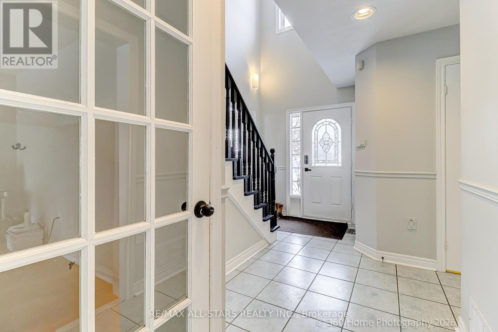 Main Floor - 6 Amberview Drive, Georgina, Ontario  L4P 3X6 - Photo 4 - N12841166