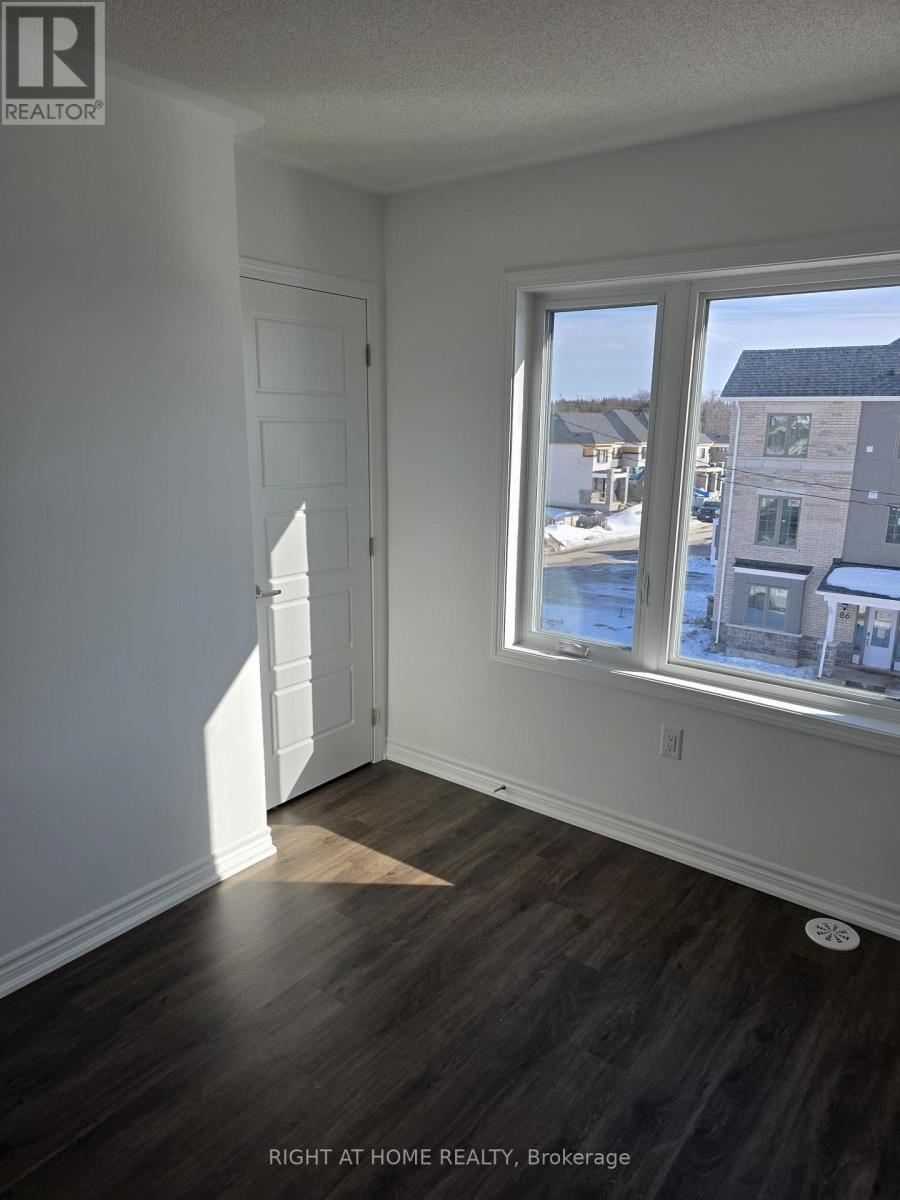 84 Yorkshire Drive, Barrie, Ontario L9J 1B5 - Photo 20 - S12841182