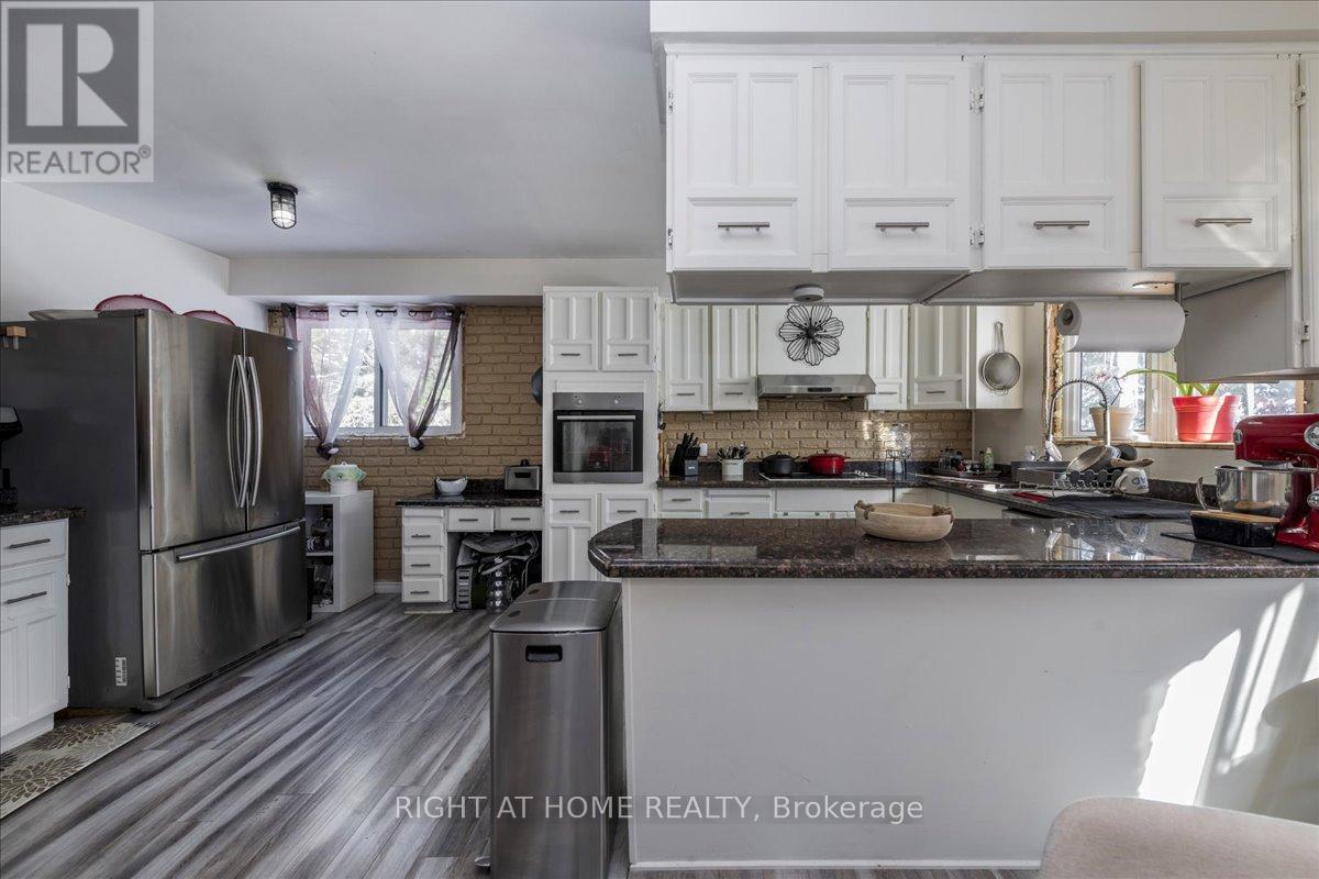 1628 Warminster Side Road, Oro-Medonte, Ontario  L0K 1E0 - Photo 10 - S12841192