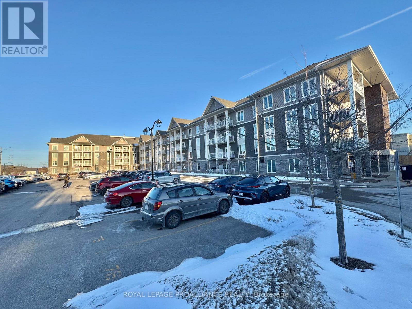 302 - 290 Liberty Street N, Clarington, Ontario  L1C 0V5 - Photo 3 - E12839786