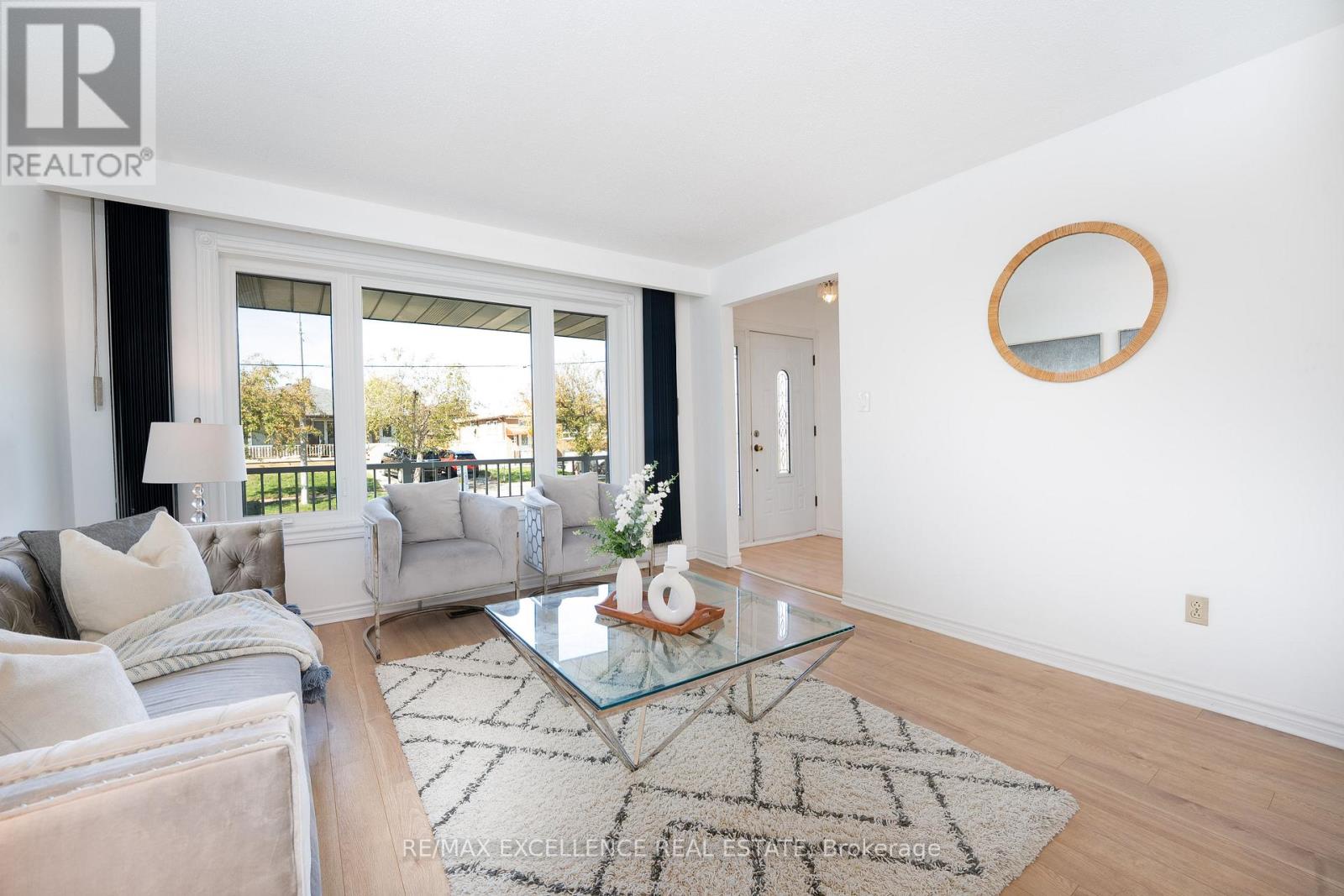 3692 Crabtree Crescent, Mississauga, Ontario  L4T 1S6 - Photo 10 - W12839902