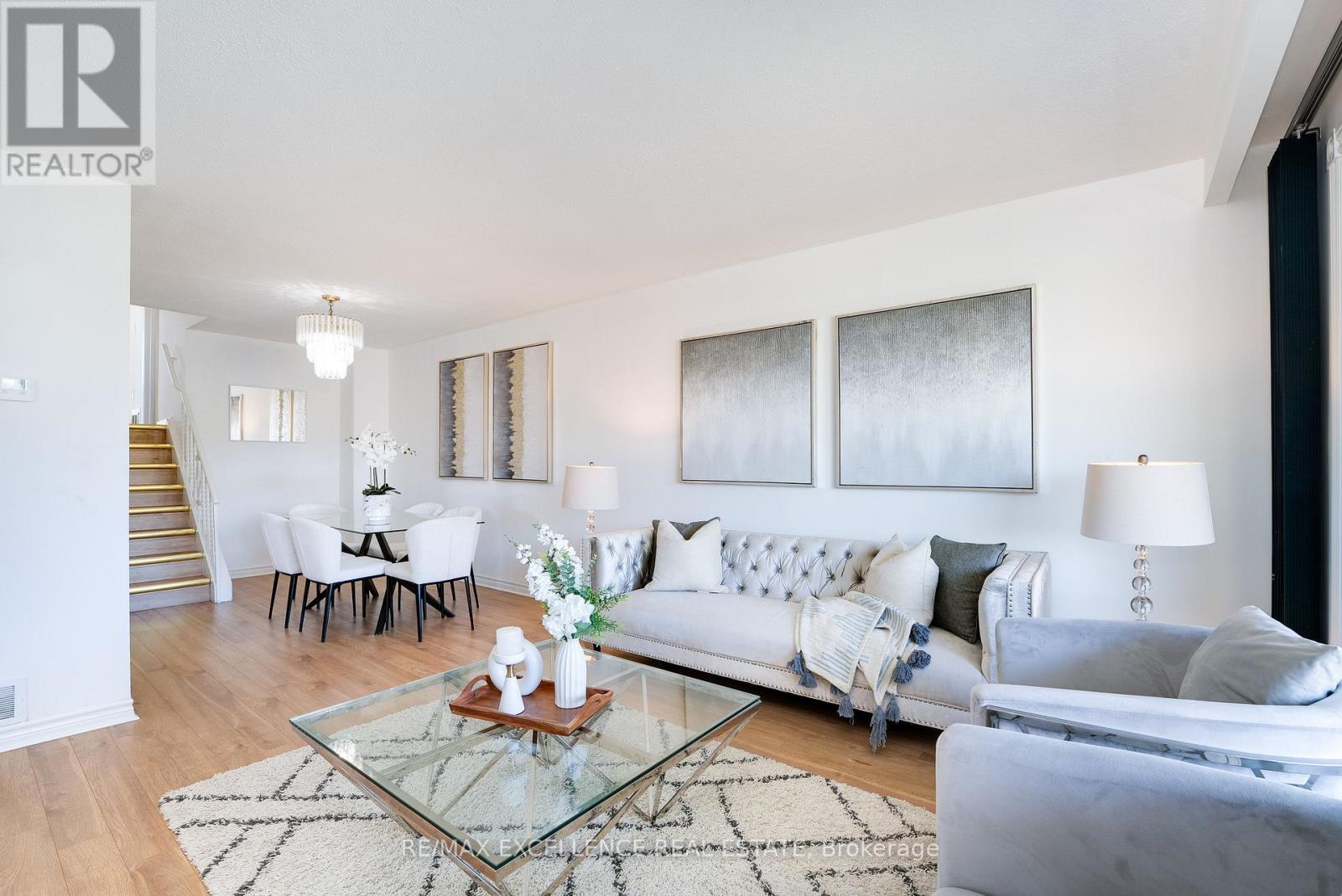 3692 Crabtree Crescent, Mississauga, Ontario  L4T 1S6 - Photo 7 - W12839902