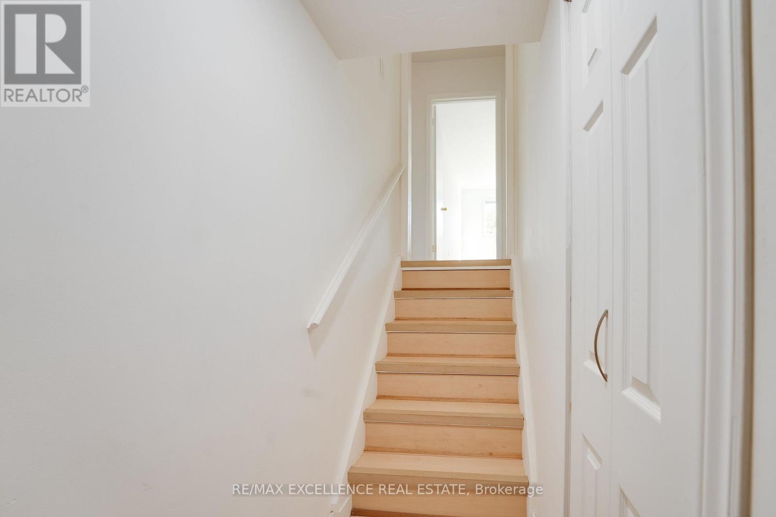 3692 Crabtree Crescent, Mississauga, Ontario  L4T 1S6 - Photo 29 - W12839902